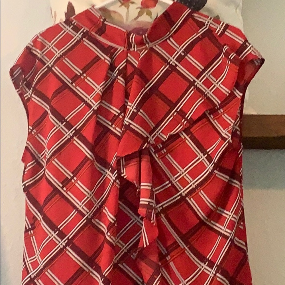 Blouses - Picture 2 of 4